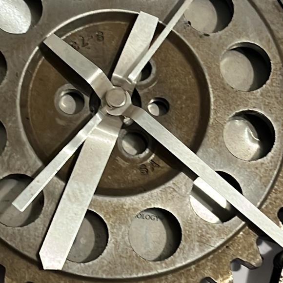 Small Block Chevy Timing chain clock real car parts - Picture 2 of 6